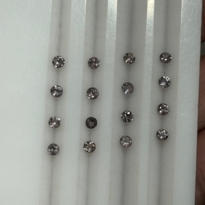 Pierre précieuse calibrée en grenat naturel à changement de couleur, taille brillante ronde, 3 mm, qualité AAA, brun à rouge, non traité, provenance Madagascar - Product Image 5