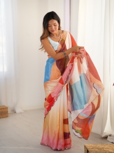 Sari de Chinnon de Primera Calidad con Hermoso Trabajo de Bordado Kutchi y Borde de Encaje con Espejos para Mujer, Disponible al Mejor Precio - Product Image 6