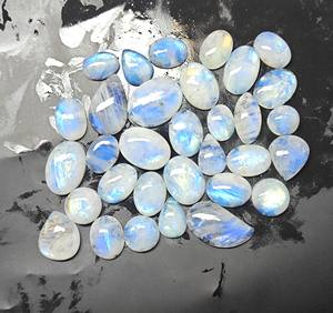 Cabochon en pierre de lune arc-en-ciel naturel Pierre précieuse en vrac Cabochon lisse de pierre précieuse unique de meilleure qualité pour la fabrication de bijoux Lot - Product Image 1