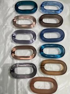 Decoración de pared con cadena de eslabones de resina ecológica personalizada, la decoración colgante de pared y habitación más adorable, con tamaño y color personalizados. - Product Image 5