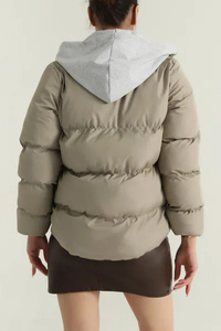 Veste matelassée à col haut pour femme, manteau d'hiver chaud avec fermeture éclair intégrale et rembourrage doux pour un usage quotidien décontracté - Product Image 3