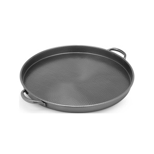 Plateforme de cuisine professionnelle en acier, conçue pour un service de repas fluide, avec une construction robuste et un design moderne et pratique - Product Image 6