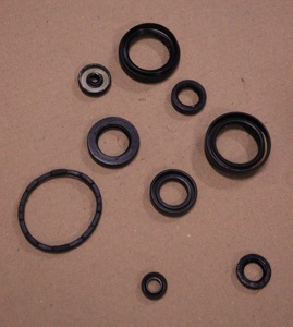 Kit de Retenes de Aceite de Fabricación India, Piezas de Calidad para Triciclos Compatibles con el Modelo RE, Exportado a Haití y República Dominicana - Product Image 2