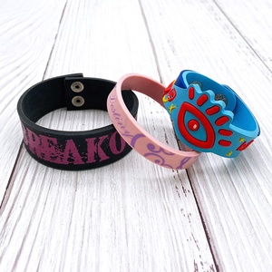 Pulsera de PVC blando de diseño 2D, Marktex - Product Image 3