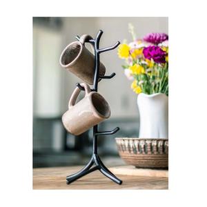 Support de tasses en fer pour table, conçu pour un accès facile pendant les repas, les pauses-café et les moments de thé. - Product Image 5