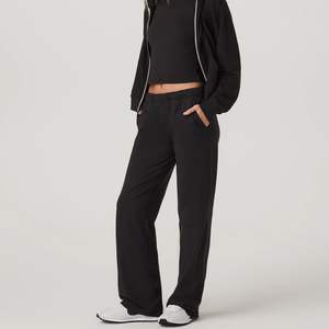 Custom Oversized <b>Fleece</b> Jogger Pants for <b>Women</b> Loose Fit Straight Leg <b>Trousers</b> Private Label Wholesale - Product Image 3