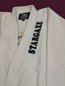 Kimono de BJJ Stargaze Blanc 100% Coton Coupe Classique Unisexe Adulte Respirant Vêtement d'Arts Martiaux Prix Abordable Vente en Gros OEM - Product Image 4