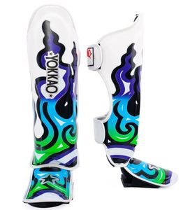 Protège-tibias réglables en cuir rouge Yokkao avec motif tigre pour Muay Thai – Équipement de protection pour le kickboxing - Product Image 2