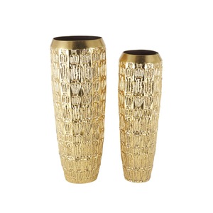 Vase de table haut en métal contemporain, support décoratif pour fleurs, design personnalisé craquelé transparent, intérieur moderne élégant et luxueux - Product Image 3