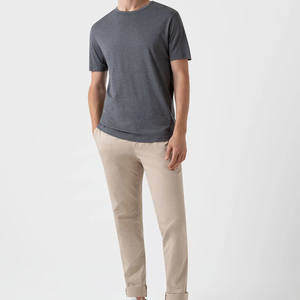 Camisetas de compresión personalizadas profesionales para hombre, ajuste atlético, OEM, tallas grandes, jersey elástico, transpirable, para entrenamiento muscular, gimnasio - Product Image 4