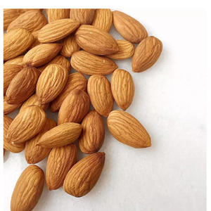 Envío a granel de almendras con empaque de calidad para exportación, para supermercados, cadenas de tiendas de comestibles y comerciantes mayoristas de frutos secos. - Product Image 3