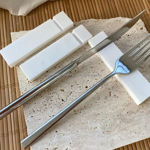 Reposapiés de mármol hecho a mano rectangular para Decoración de mesa de boda, configuración de comedor y decoración interior elegante - Product Image 1