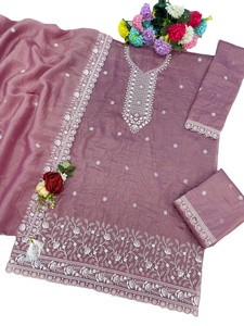 ชุดชาราร่า การาร่า คุรตี ปักลายแบบอินเดียดั้งเดิมสำหรับฤดูหนาว ผ้าจอร์เจตต์ ดีไซน์เนอร์ชาวปากีสถาน รับตัดเย็บตามสั่ง เสื้อผ้าชาติพันธุ์ - Product Image 2