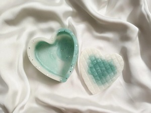 ILAHI's Eco-Friendly Handmade Resin <b>Mold</b> <b>Hand</b> Modeled Modern Christmas Wedding Feng Shui Design Soft Interior Delicate Uttar - Product Image 2