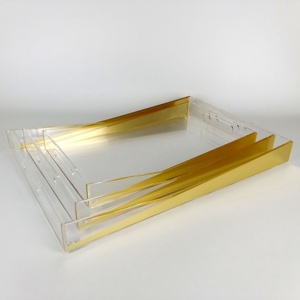Bandeja de servicio acrílica Rectangular Jack Worth Gold con asa Color transparente y dorado L/M/S Tamaños 3,5/5mm de espesor Uso interior/exterior - Product Image 6