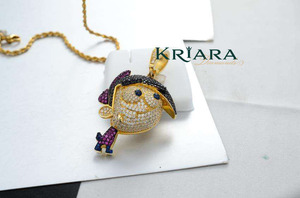 Colgante de Moissanita Chapado en Oro de 18K con Diseño de Dibujos Animados, Corte Brillante Redondo, Microincrustaciones, Estilo Hip Hop, Unisex, para Uso Diario - Product Image 3