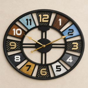 Horloge murale industrielle en métal rustique multicolore avec chiffres audacieux, disponible à prix de gros. - Product Image 1