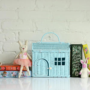 Bolsa pequeña de ratán azul para casa de muñecas para niños, casa de muñecas de mimbre hecha a mano, juguetes para niños, regalo y juguete para bebés más vendidos - Product Image 3