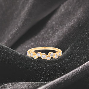 Anillo de boda de burbujas de moissanita/diamantes cultivados en laboratorio redondos de 0,44 quilates con polvo de estrellas en oro de 10K/14K/18K y plata de ley - Product Image 1