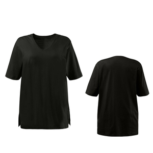 เสื้อยืดคอวีลึกทรงหลวมสำหรับผู้หญิงไซส์ใหญ่ พรีเมียม เนื้อผ้านุ่มสบาย แขนสั้น แบบเรียบง่าย รับผลิตแบบ OEM ODM จากโรงงาน - Product Image 1