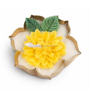 Luxury Yellow Zinnia Botanical Candle – Hand-Poured Floral Art in Decorative Gold Tin - Product Image 6