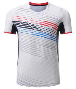 เสื้อฟุตบอลสั่งทำขายส่ง ปรับแต่งได้ตามต้องการ เสื้อทีมระบายอากาศ แห้งเร็ว ผลิตจากโพลีเอสเตอร์ 100% คุณภาพสูง - Product Image 6