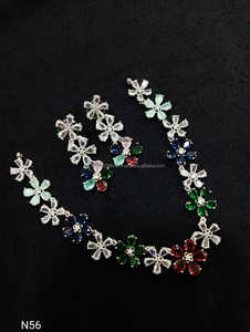 Ensemble de bijoux de mariée en diamant américain classique Collier et boucles d'oreilles en deux pièces pour mariage Style classique à la mode - Product Image 3