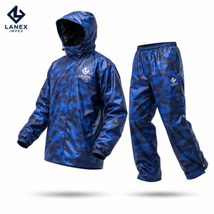 ชุดกันฝนผู้ชายแบบมีฮู้ดลายพรางสีน้ำเงิน กันน้ำ พร้อมเสื้อแจ็คเก็ตและกางเกงขายาว สำหรับกิจกรรมกลางแจ้ง ตกปลา เดินป่า ขี่มอเตอร์ไซค์ รับผลิตแบบ OEM ODM - Product Image 2