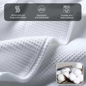 Albornoz de Diseño Nuevo con Logotipo Personalizado, Albornoz Unisex Suave y Grueso de Algodón Waffle - Product Image 4