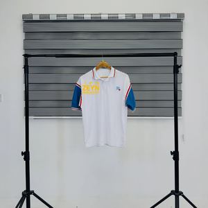 T-shirt à manches courtes en tricot uni pour homme, style streetwear personnalisé avec motif - Product Image 2