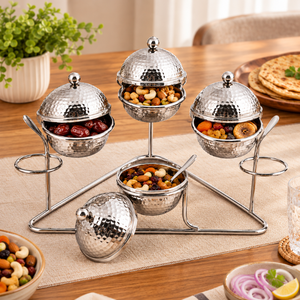 Ensemble de service moderne de luxe pour fruits secs, 4 bols en acier inoxydable martelé durable argenté avec couvercles, support métallique et porte-cuillères, pour dattes - Product Image 2