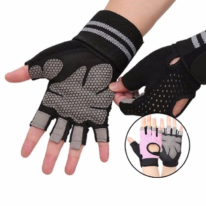 Gants de fitness demi-doigts en maille respirante antidérapants avec sangle de poignet réglable pour la gym et l'entraînement unisexe - Product Image 4
