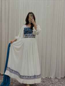 Robe Afghane Moderne Prête à Porter en Dentelle Lourdement Brodé pour Femme – Nouvelle Arrivée, Robe de Mariée Coupe A-Line, Vente en Gros - Product Image 4