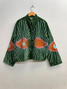 เสื้อแจ็คเก็ตกำมะหยี่สีเขียวปักลายตาปีศาจ งานแฮนด์เมด ขายดีประจำปี 2026 เสื้อโค้ทฤดูหนาวสไตล์โบฮีเมียนสำหรับงานเทศกาล เหมาะสำหรับผู้หญิง - Product Image 1
