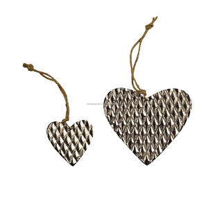 Décoration murale élégante en métal, cœur suspendu, finition brillante, décoration de maison, arbre de noël Multiple - Product Image 4