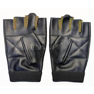 Gants de musculation professionnels Olive Greens avec rembourrage amélioré de la paume |   Poignée antidérapante de qualité supérieure pour un équipement de musculation ultime - Product Image 3