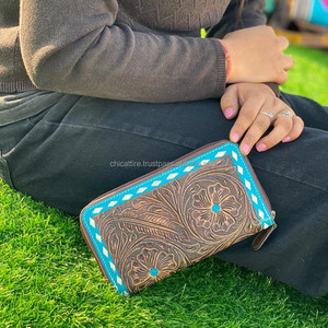 Vente chaude Western usiné à la main en cuir de vachette fermeture éclair portefeuille en cuir véritable femmes porte-carte portefeuille Turquoise Cowgirl pochette - Product Image 3