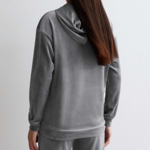 Sweat-shirt en coton tricoté gris uni à capuche et manches longues pour femme, coupe oversize, respirant, avec poches, style urbain, doublé, idéal pour l'automne - Product Image 3