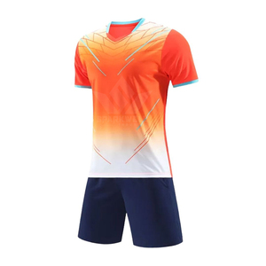 ชุดเสื้อฟุตบอลชายสีดำน้ำเงินแบบกำหนดเอง กางเกงขาสั้นลายเรขาคณิต คอวี แขนสั้น ระบายเหงื่อได้ดี ชุดยูนิฟอร์มทีม - Product Image 3