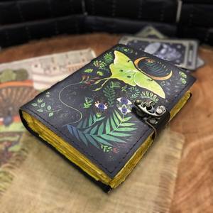 Diario de Cuero Genuino Hecho a Mano Estilo Antiguo, Cuaderno de Cuero con Páginas en Blanco para Escribir, Dibujar, Diario de Viaje - Product Image 1