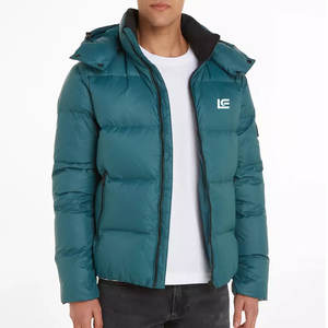 Chaqueta de Mezclilla para Hombre, Fabricada en Pakistán, con Cuello Alto, Logotipo Frontal, con Capucha, Estilo Moderno, Nueva Llegada - Product Image 2