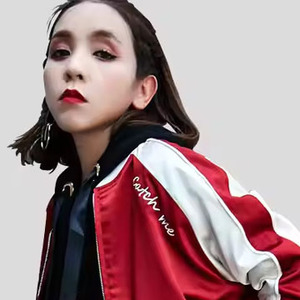 Chaqueta Bomber Corta de Satén con Diseño OEM Estampado para Mujer, con Forro de Algodón, Transpirable y Ecológica - Product Image 6