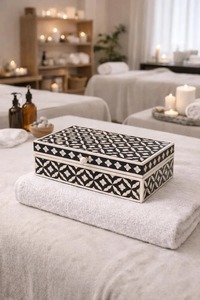 Handcrafted Decorative Floral Resin Trinket <b>Box</b> Jewelry <b>Storage</b> Organizer <b>Small</b> Custom Resin Jewelry Gift Container - Product Image 2