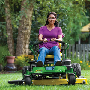 Tractor Cortacésped con Asiento Cómodo y Diseño Ergonómico para Trabajos Prolongados de Cuidado del Césped y Paisajismo - Product Image 1