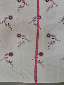 Bulk Supply Off-White Cotton Textile Featuring Vibrant Red and <b>Blue</b> Floral Clusters for Fashion Collections - Product Image 4
