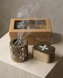 Quemador de Incienso de Madera Tallado a Mano Mahajati, Mubkhar, Porta Bakhoor, Diseño de Colibrí y Flores - Product Image 5