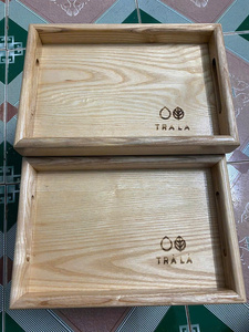 ถาดไม้พรีเมียมขายดีที่สุด เป็นมิตรกับสิ่งแวดล้อม ถาดอเนกประสงค์สำหรับร้านอาหาร BLUE LOTUS FARM วาดลายด้วยมือ - Product Image 3