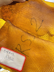 Envío rápido de alta calidad de materias primas de caucho natural de grado de moldeado RSS1 de un proveedor confiable de Vietnam - Product Image 4