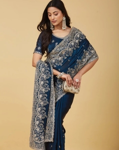 Sari de satén bordado estilo Bollywood KV (azul) - Product Image 4