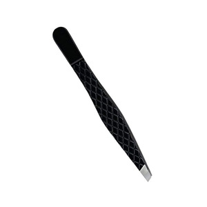 Pinzas para Cejas Modernas y Ligeras con Punta Inclinada SHAHZIK INTERNATIONAL, Acero Inoxidable, Mango Cómodo, Punta de Precisión - Product Image 3